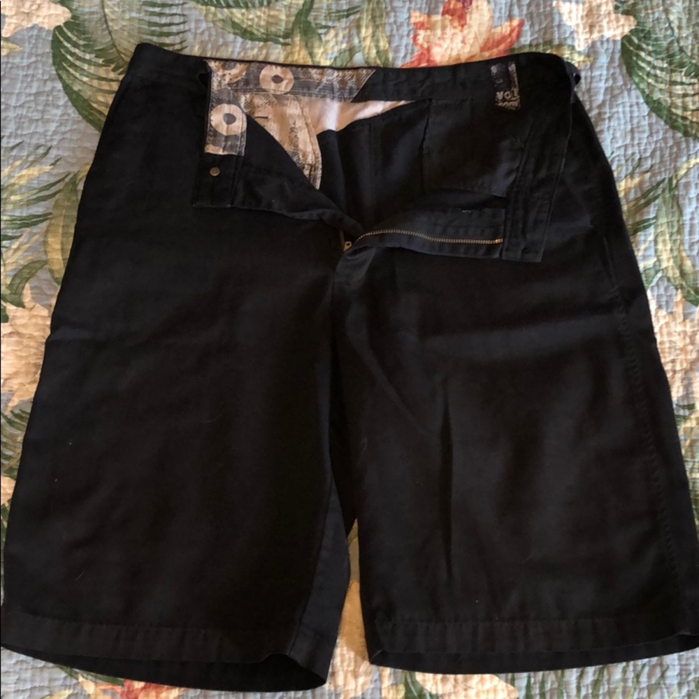VOLCOM vintage shorts